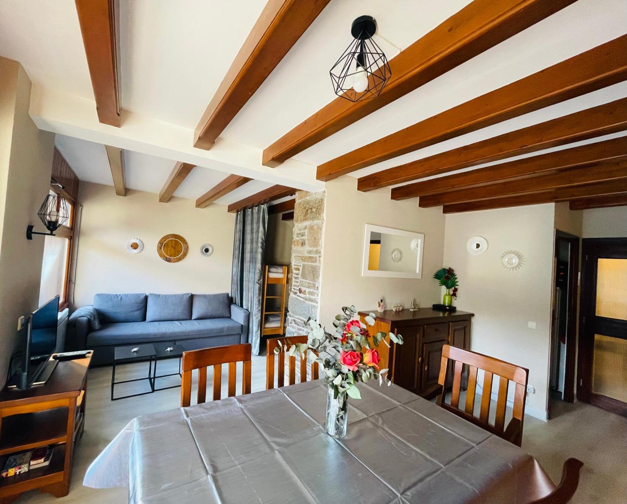 Appartement 58 M2 Avec Piscine Interieure Vue Montagne Centre Village , Parking Prive Saint-Lary-Soulan Eksteriør bilde