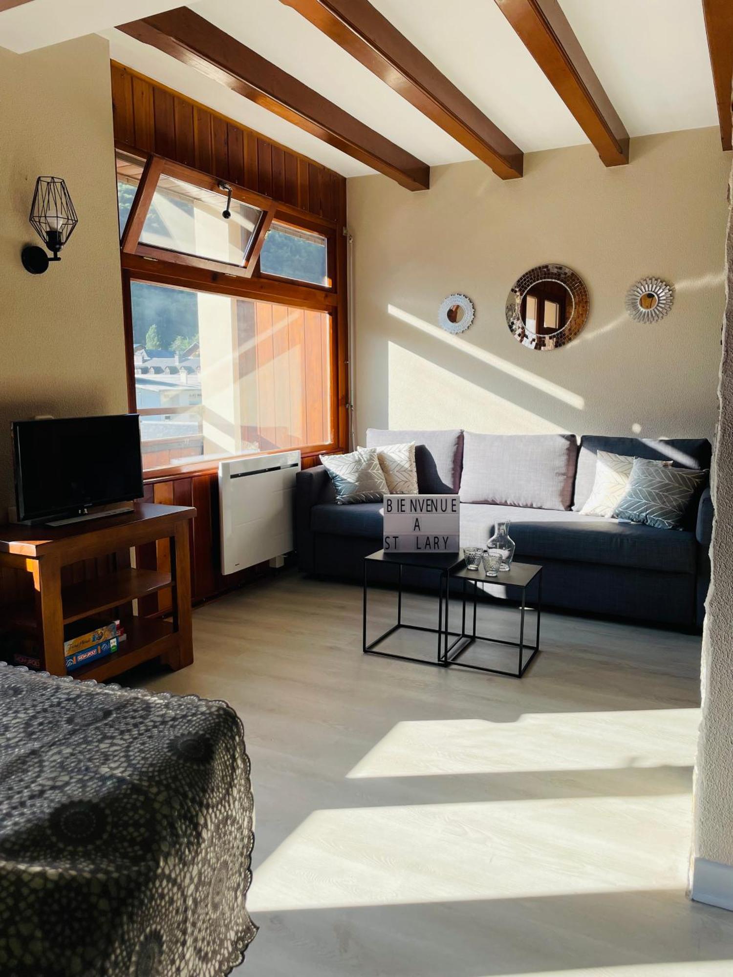 Appartement 58 M2 Avec Piscine Interieure Vue Montagne Centre Village , Parking Prive Saint-Lary-Soulan Eksteriør bilde